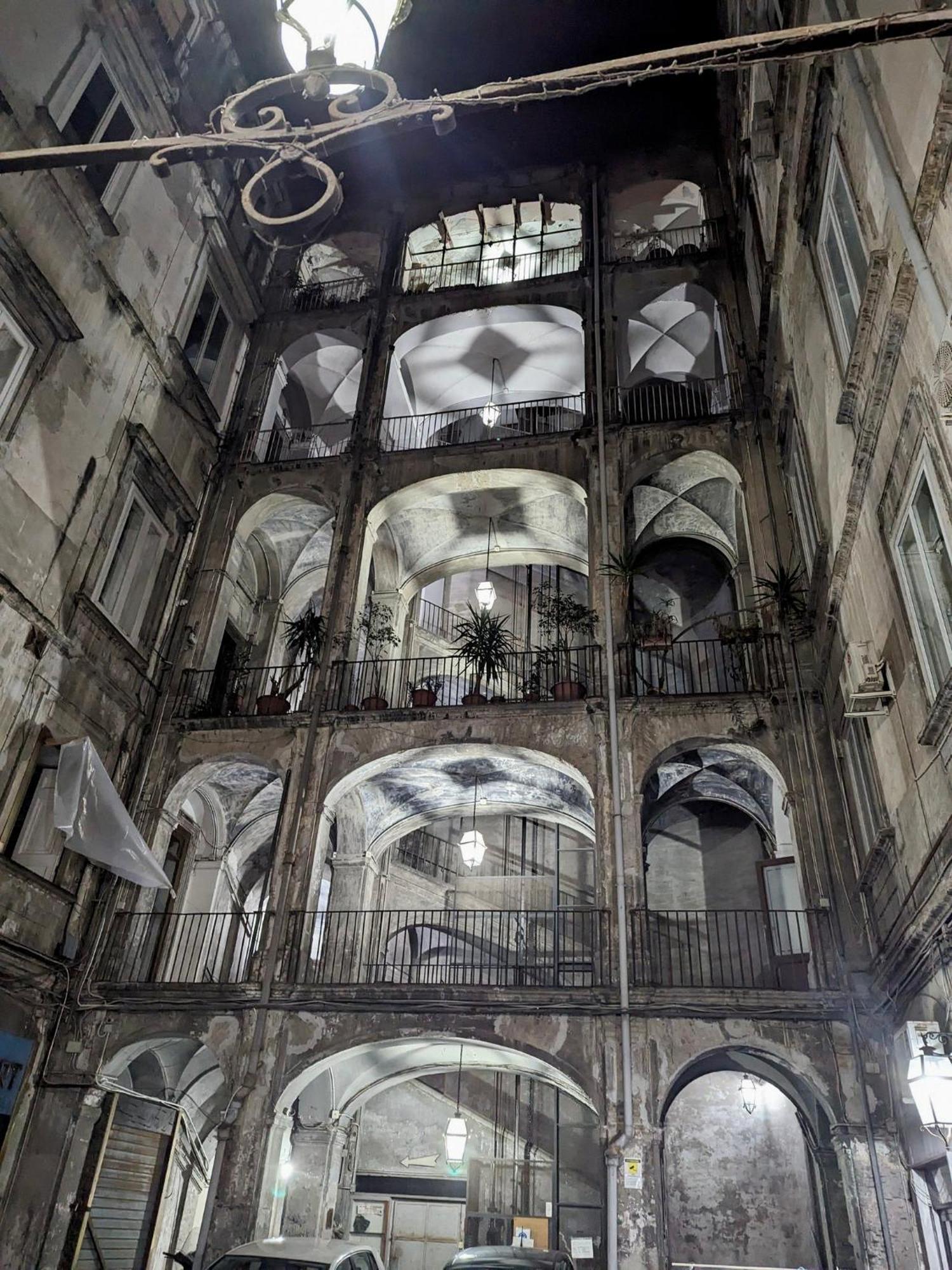 Duomo Miradois 152 Napoli Panzió Kültér fotó